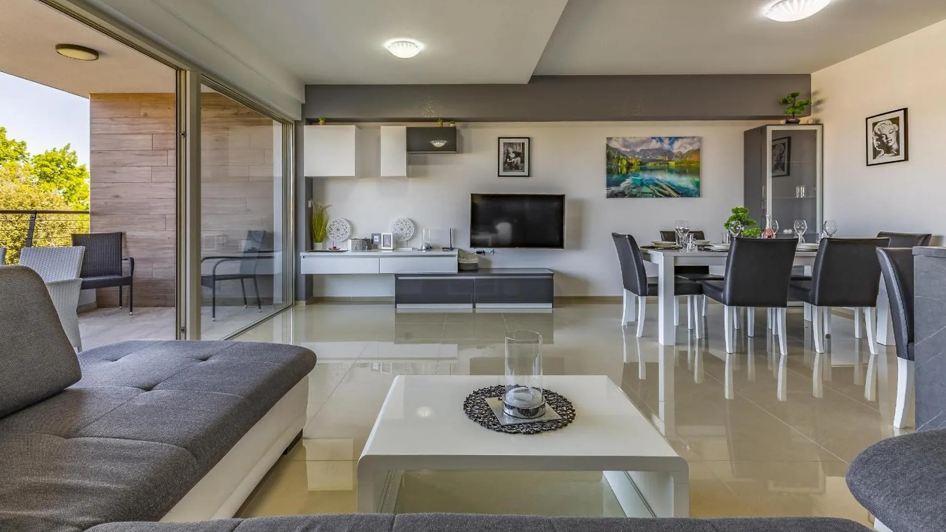 Apartment Leo Pjescana Uvala