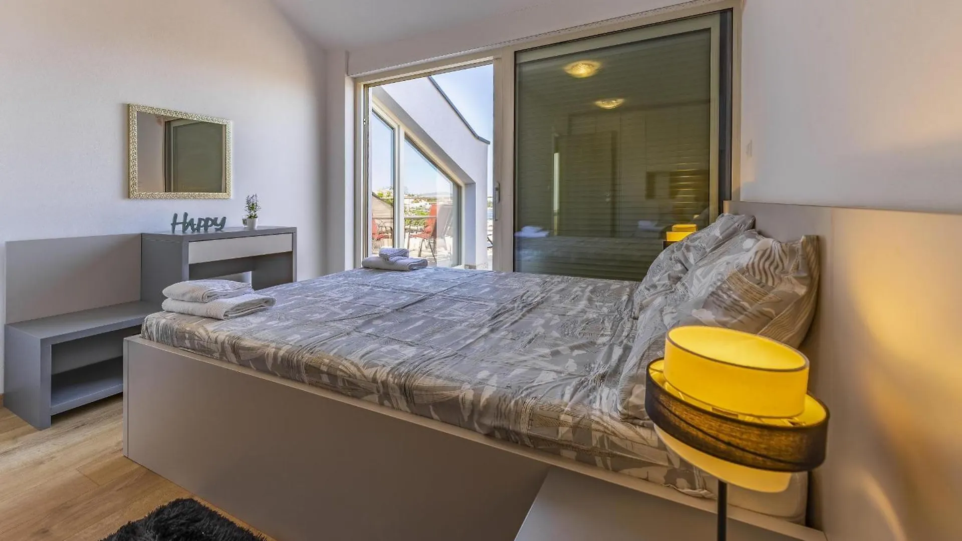 Apartment Leo Pjescana Uvala