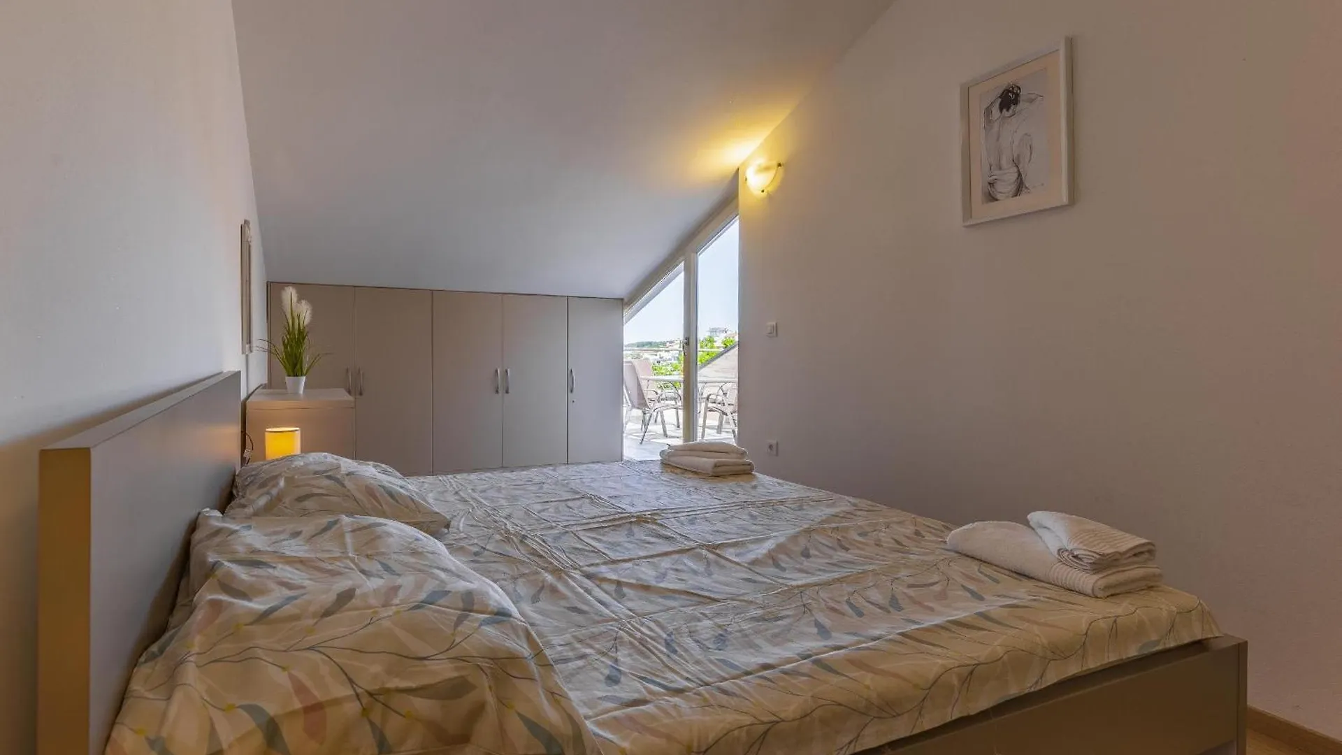 Apartment Leo Pjescana Uvala